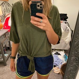 Hunter green twist tie tee